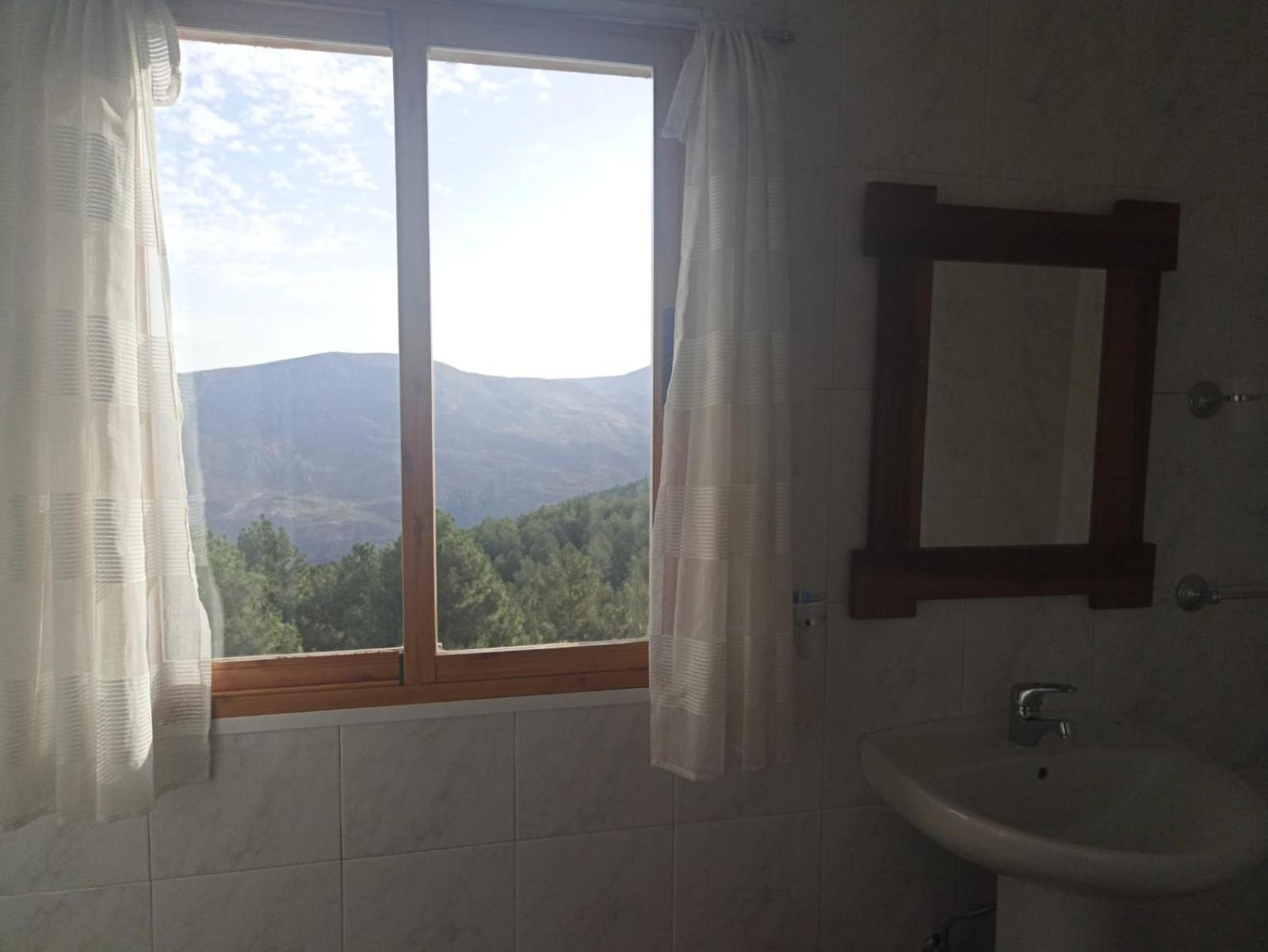 Hostal El Desvio Sierra Nevada Exterior photo